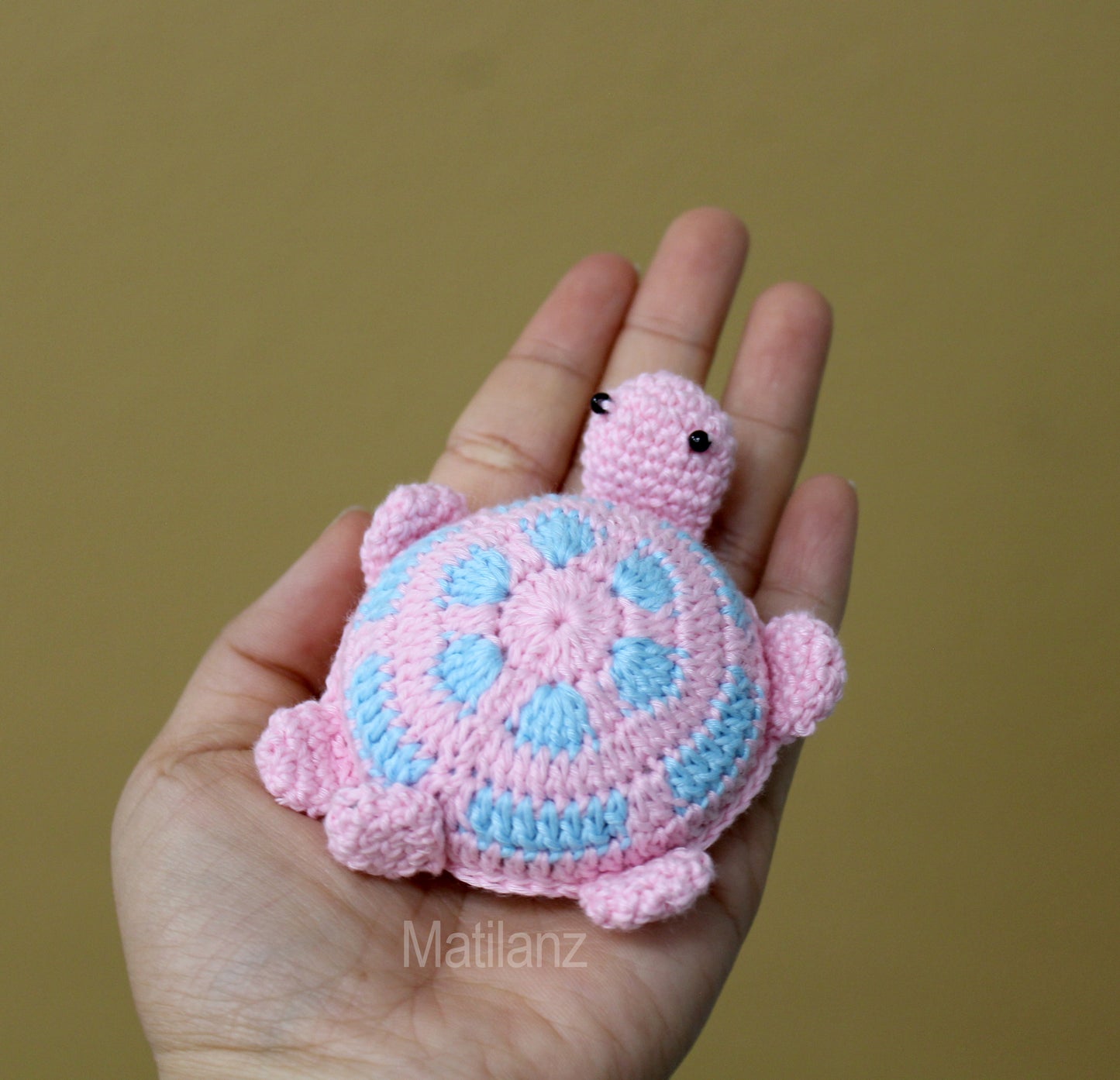 Turtle Keychain with Retractable Dual Sided Measure Tape