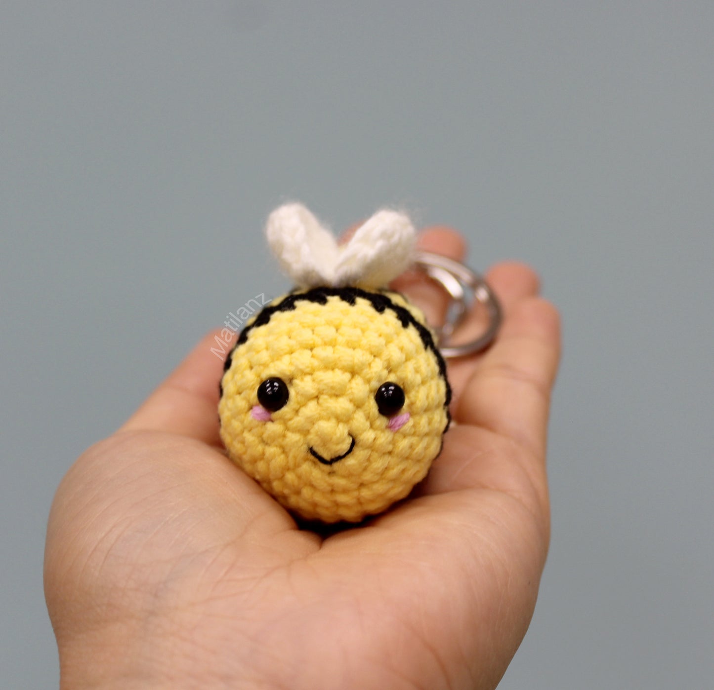 Crochet Bee Keychain – Handmade Amigurumi Bumblebee Bag Charm | Matilanz