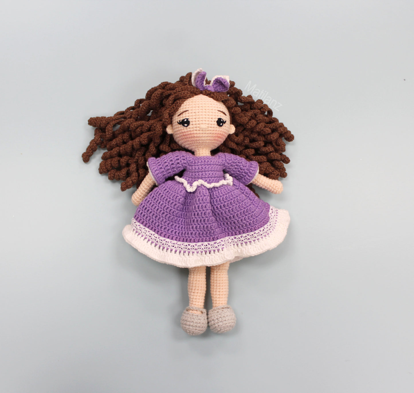 Muñeca de crochet hecha a pedido, muñeca hecha a mano, vestido rosa morado, regalo para niños, regalo de primer cumpleaños, regalo de muñeca suave, regalo personalizado