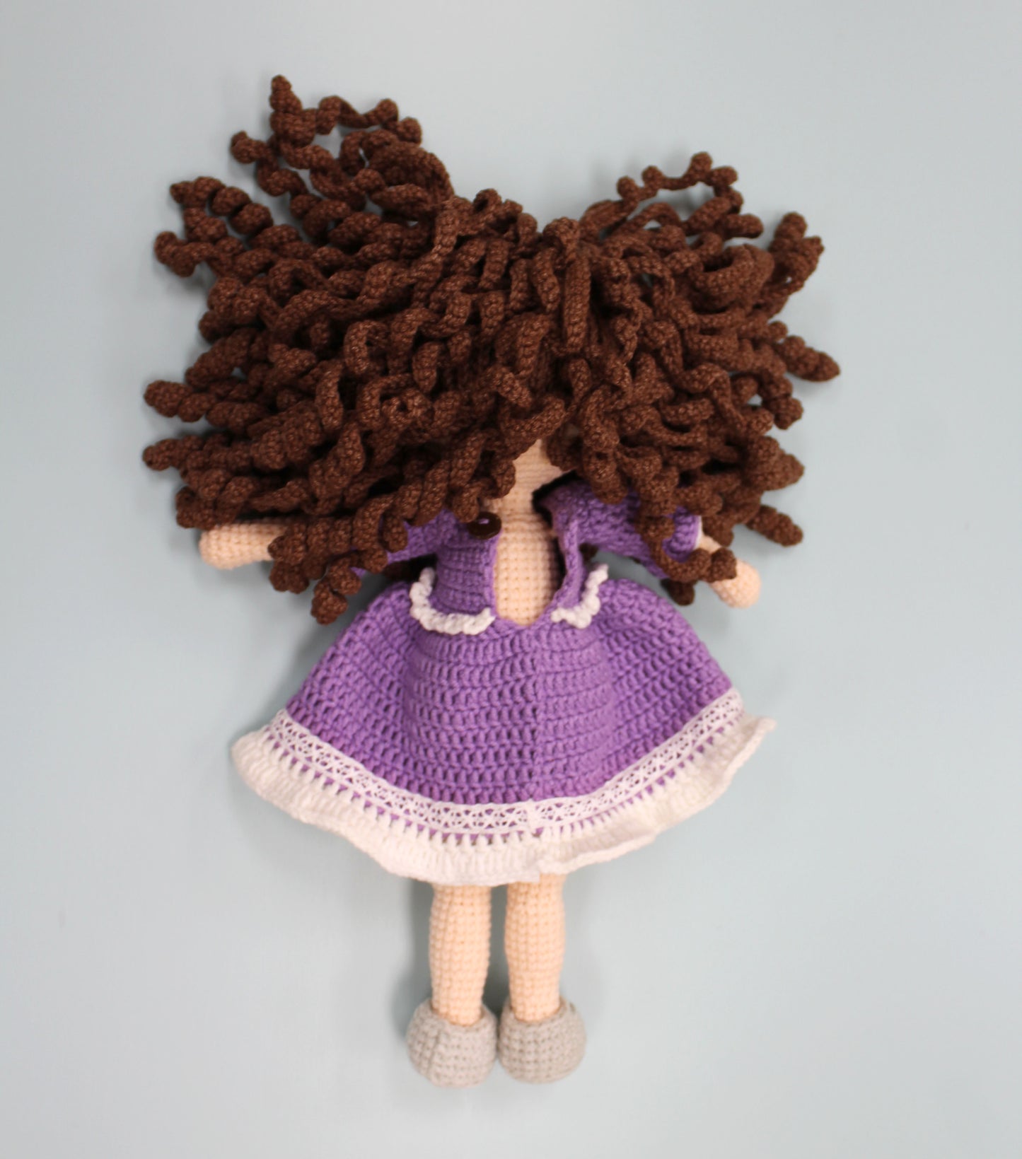 Muñeca de crochet hecha a pedido, muñeca hecha a mano, vestido rosa morado, regalo para niños, regalo de primer cumpleaños, regalo de muñeca suave, regalo personalizado