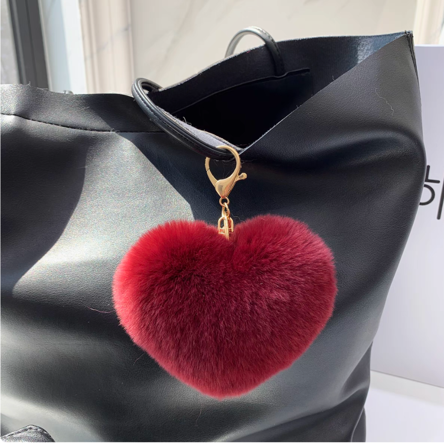 Heart-Shaped Faux Fur Keychain – Soft Plush Accessory | Gifts for Her, Unique Gift Idea