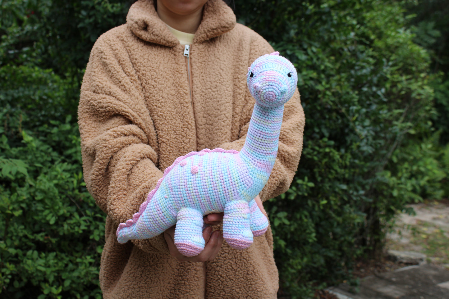 Dinosaurio de crochet hecho a mano, Dinosaurio verde, Regalo de animal de peluche, Juguete ecológico, Regalo de baby shower, Juguete sensorial, Animal de peluche amigurumi,